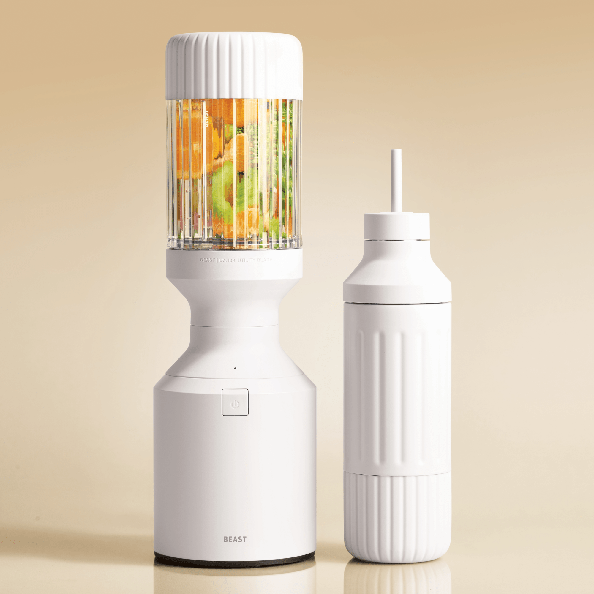 sm-image-b7bfa4a6490f681050a57068 Beast® Blender Tonal - Refurbished